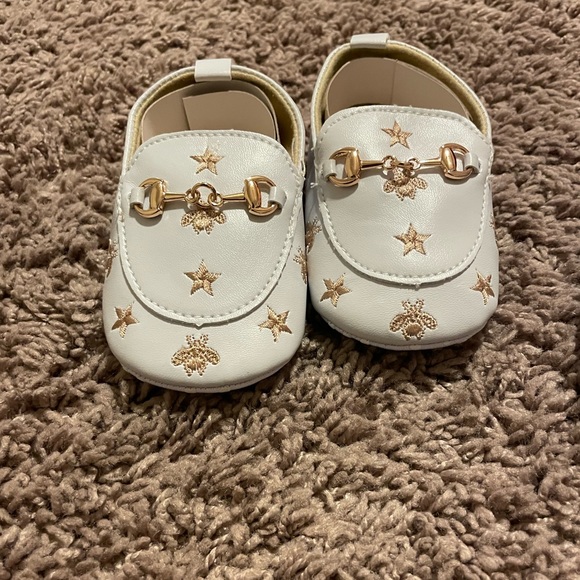 Baby loafers. Two sizes available. - Picture 3 of 5